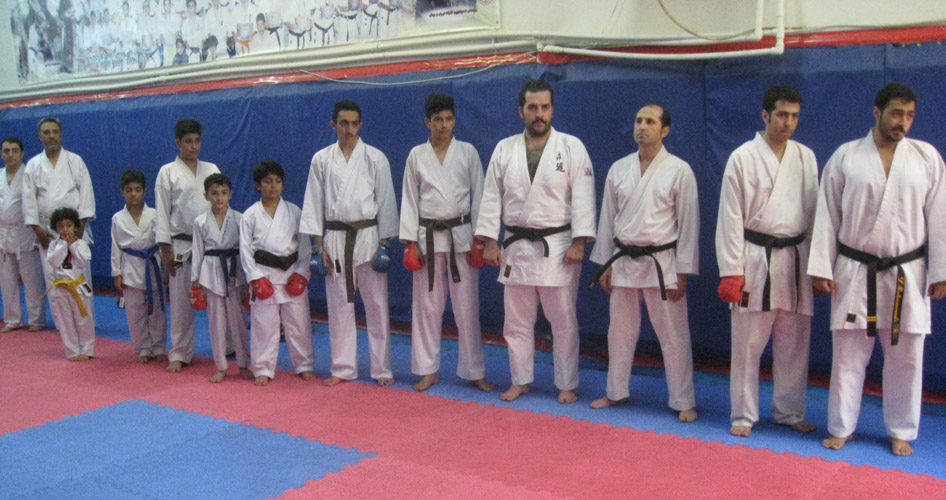 جلسه حضور اساتید در باشگاه آراباکس