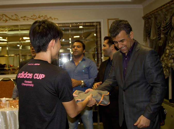 مراسم اهدا یادبود